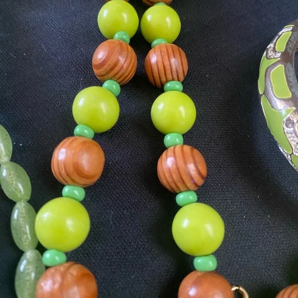 Green. Green. Green and Green & Wood Beaded Necklaces and Bracelet - Picture 5 of 12